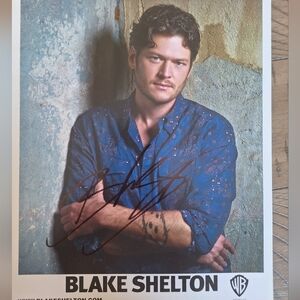 Blake Shelton Autograph